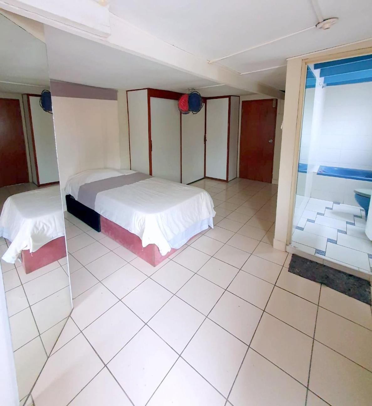 Hostel Colores Miraflores Lima Luaran gambar