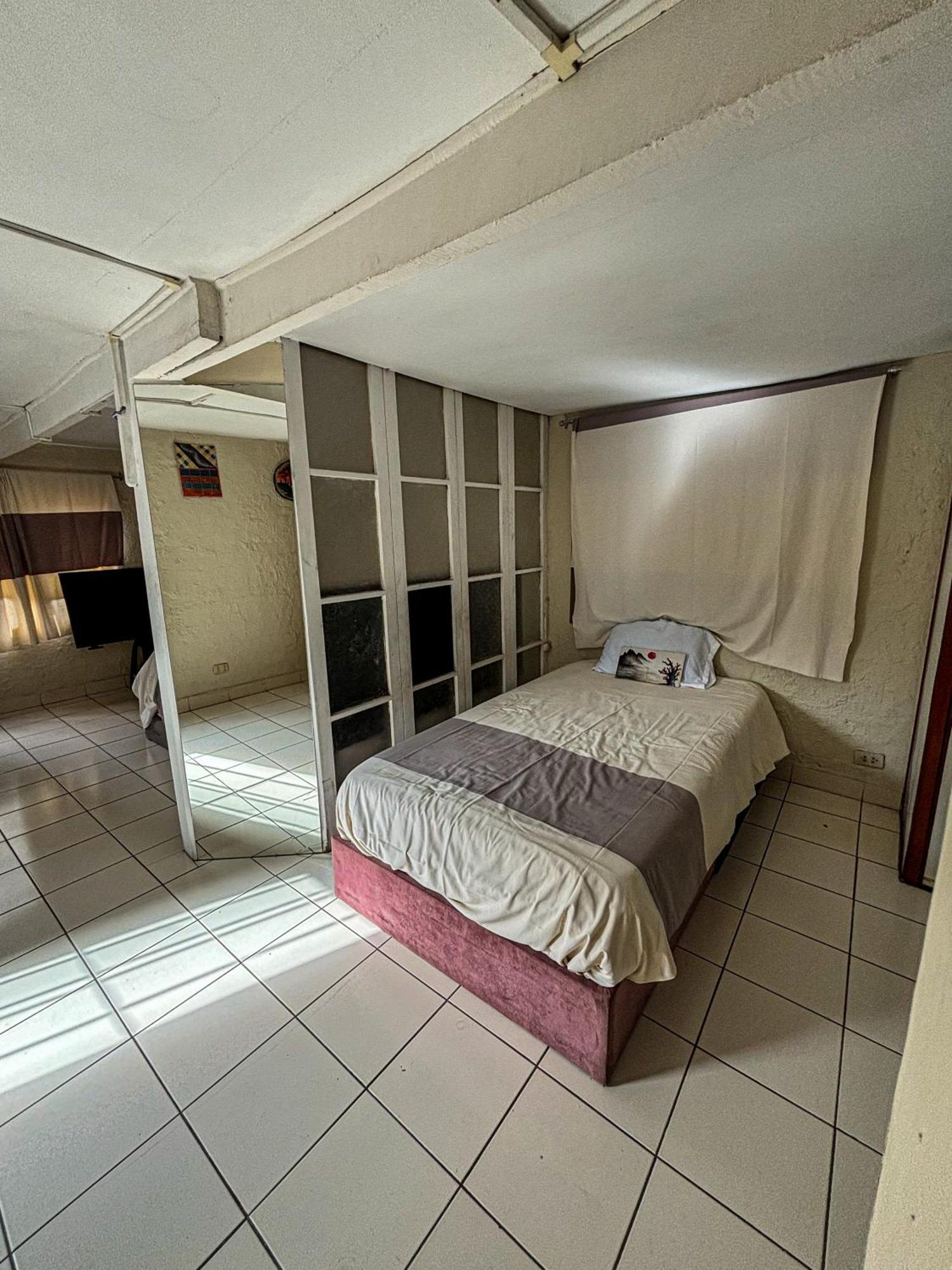 Hostel Colores Miraflores Lima Luaran gambar